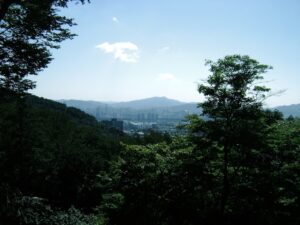 침묵의 능선에서 발견하는 자아의 가치: 한라산 프라이빗 트레킹과 하이엔드 아웃도어 스타일링_0