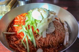 감각의 심연을 깨우는 미식의 서사: 대한민국 하이엔드 고메와 프라이빗 티 아틀리에 탐방_0