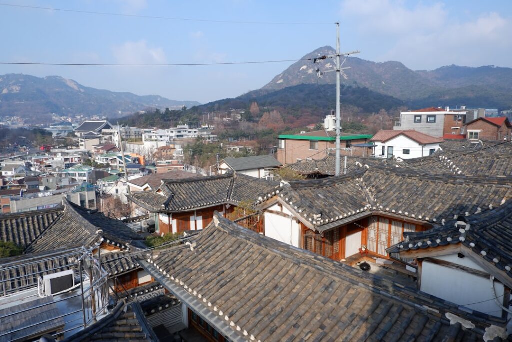 대자연의 원시적 숨결과 조우하는 고귀한 여정: 대한민국 하이엔드 트레킹의 정점_0