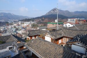 대자연의 원시적 숨결과 조우하는 고귀한 여정: 대한민국 하이엔드 트레킹의 정점_0