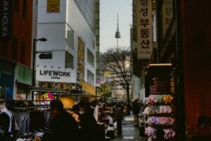 시간이 머무는 미식의 캔버스: 한남동의 프라이빗 다이닝과 청담의 럭셔리 티 살롱_1